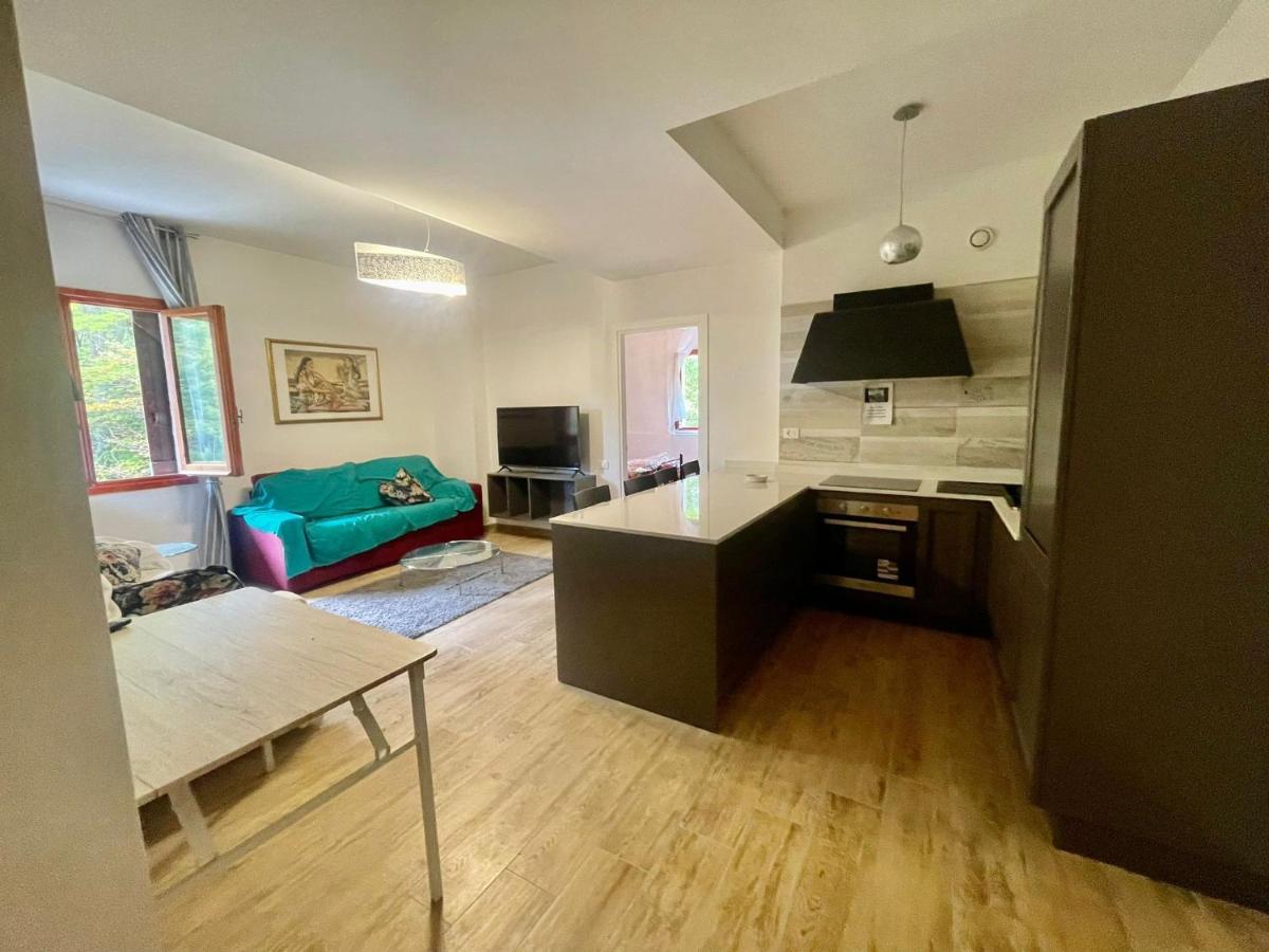La Tana Del Capriolo Apartamento Prati di Tivo Exterior foto