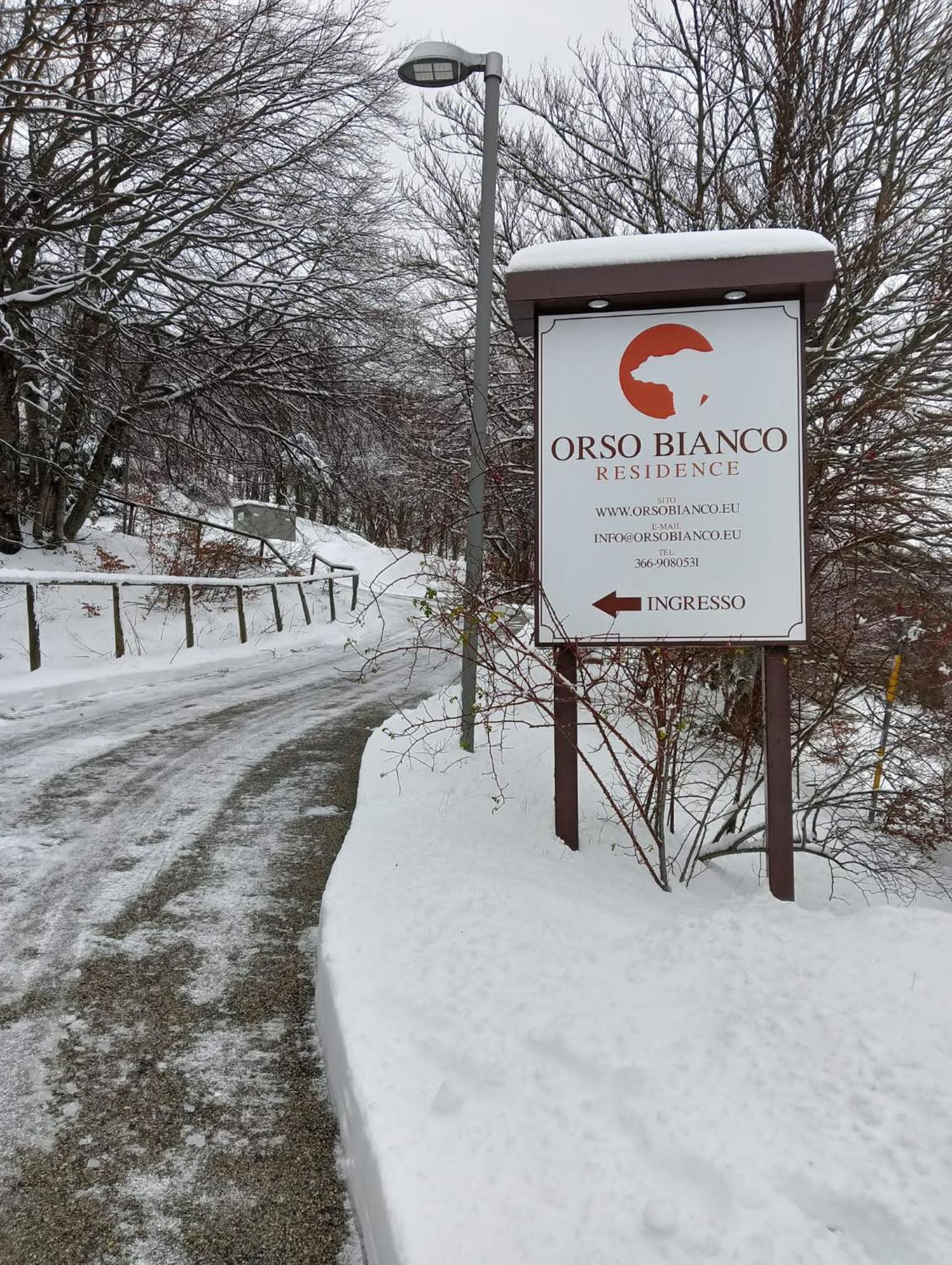 La Tana Del Capriolo Apartamento Prati di Tivo Exterior foto